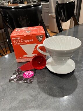 HARIO White V60 Coffee Dripper with Measuring Spoon
